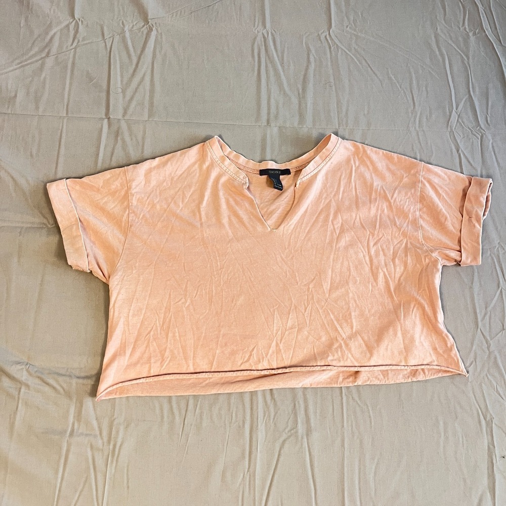 Forever 21 Cropped Blouse Top Womens Large Peach Split Neck Cuffed Sleeve Casual